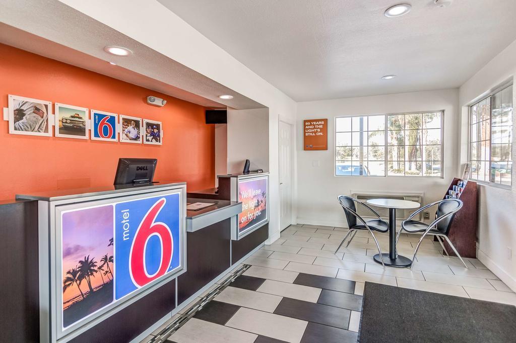 Motel 6-Visalia, Ca Bagian luar foto